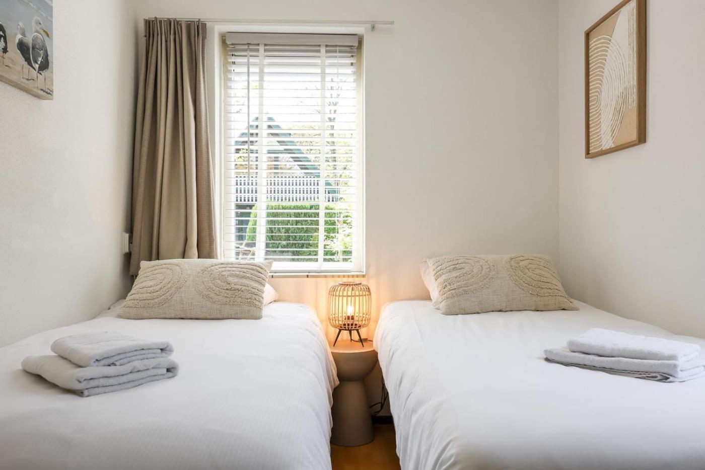 Hello Zeeland - De Elf Boompjes 64 Vakantiehuis *